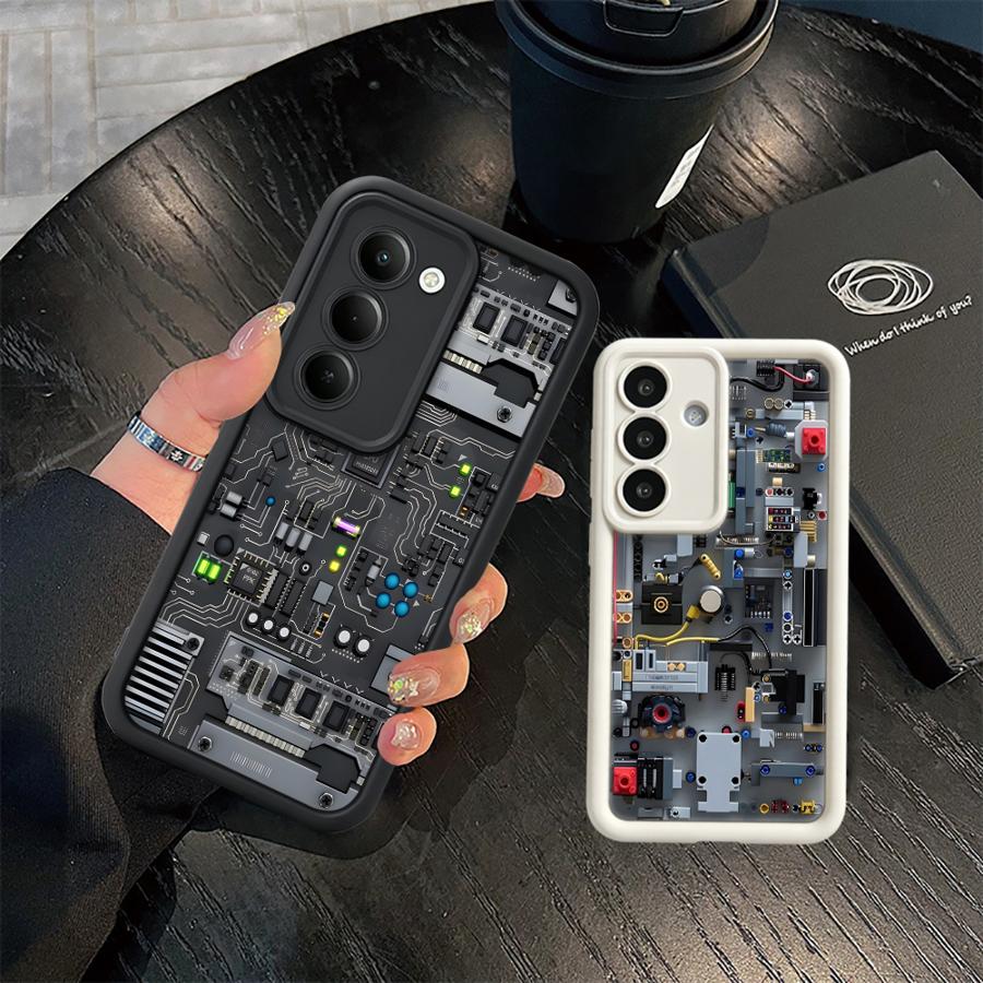 Gaming Console In Phone - غطاء هاتف بتصميم وحدة تحكم ألعاب